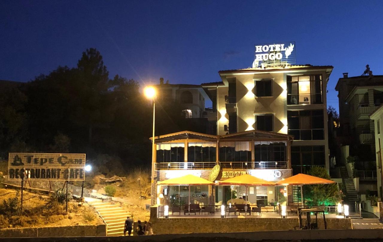 Hotel Hugo Altinoluk Exterior photo